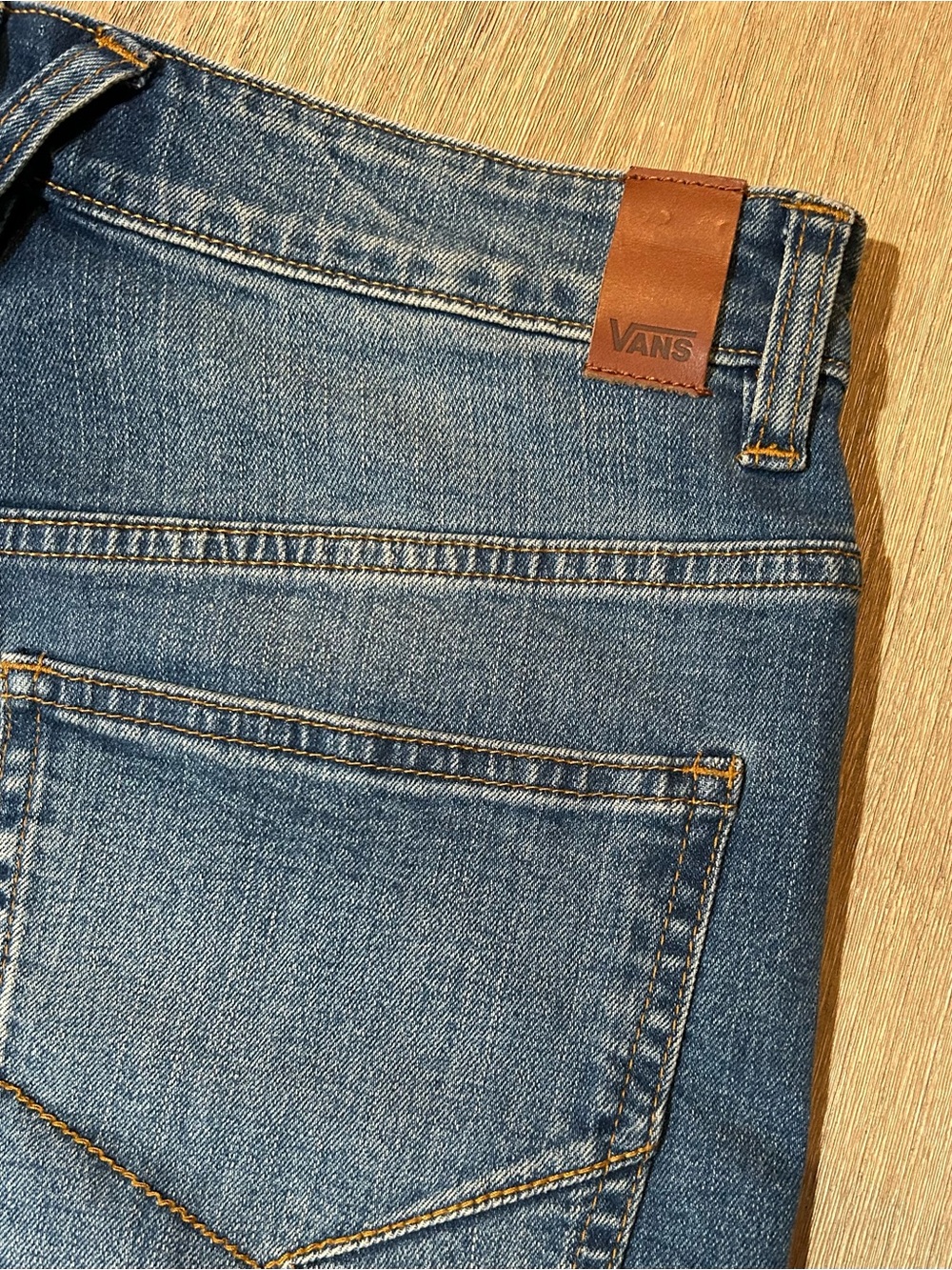 Vans High-Waisted Cuffed Denim Shorts Medium Wash Blue Size 28 - Picture 5 of 6